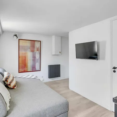 Apartment Serenty - 1br - Cozy Flat Near Le Marais Paris